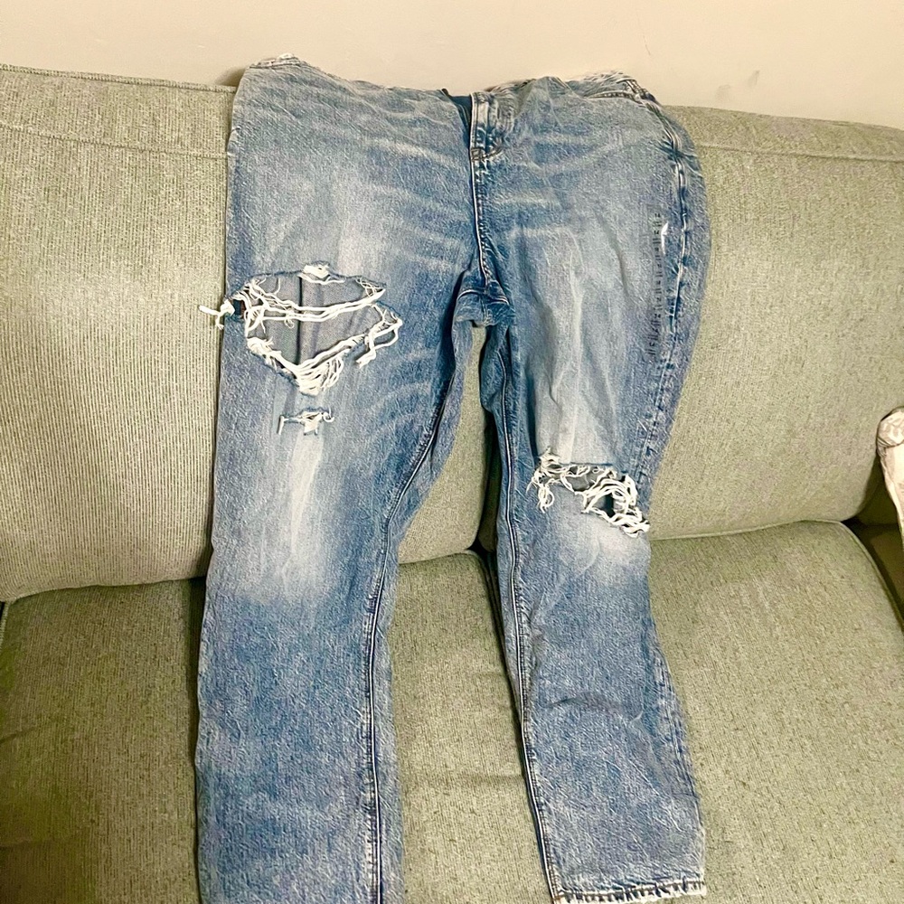 Stylish Blue Distressed Women's Jeans